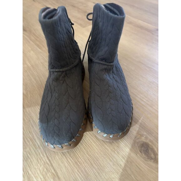 MUK LUKS Cable Knit Boots - Hoboken women's 7 Medium‎ Gray Grey NWOT - Picture 1 of 7